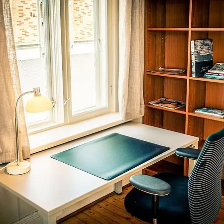 Large, Quiet And Centrally Located *