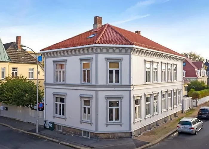 Large, Quiet And Centrally Located * Fredrikstad
